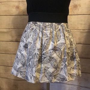 🚫 Leaves mini skirt